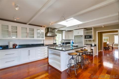 740 Genter St, La Jolla, CA 92037 photo 1