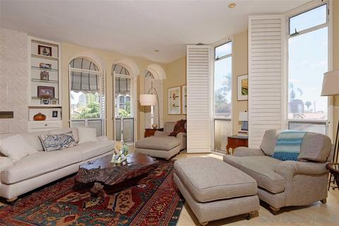 1228 Cave St, La Jolla, CA 92037 photo 3