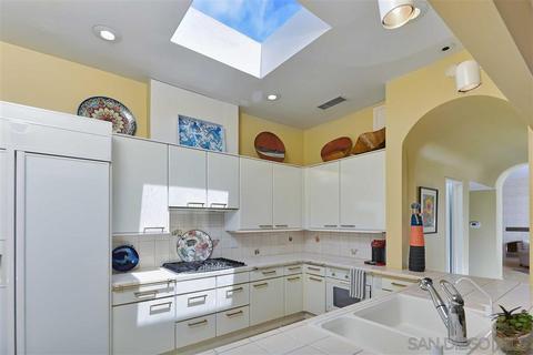 1228 Cave St, La Jolla, CA 92037 photo 6
