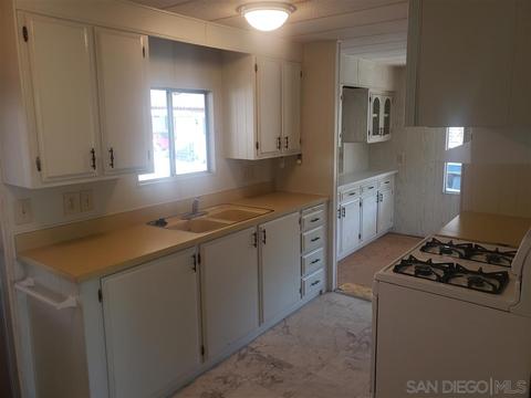 1010 E Bobier #162, Vista, CA 92084 photo 6