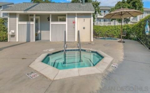 247 Mangano Cir, Encinitas, CA 92024 photo 4