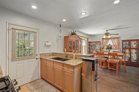 3217 Carolyn Cir, Oceanside, CA 92054 photo 13
