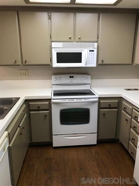 2425 Cranston Dr #207, Escondido, CA 92025 photo 4