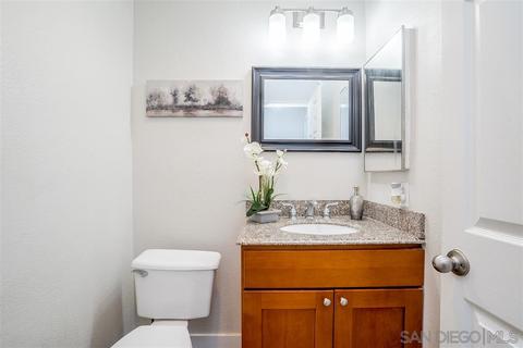 2560 Bancroft Dr #2, Spring Valley, CA 91977 photo 11