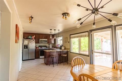 9521 Cambury Dr, Santee, CA 92071 photo 4