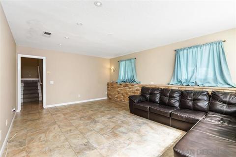 595 E Bobier Dr, Vista, CA 92084 photo 14
