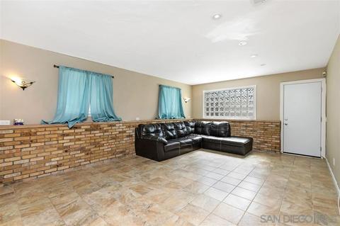595 E Bobier Dr, Vista, CA 92084 photo 13