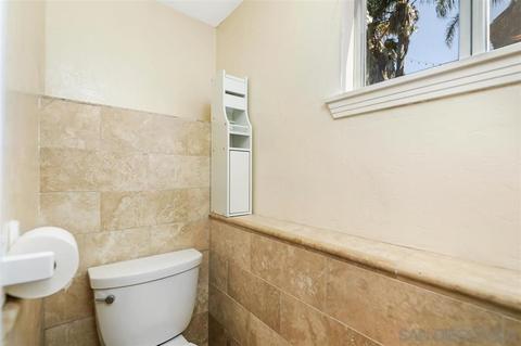 595 E Bobier Dr, Vista, CA 92084 photo 11