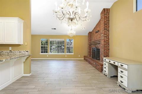 595 E Bobier Dr, Vista, CA 92084 photo 7