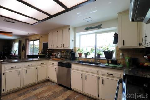 15949 Arena Dr, Ramona, CA 92065 photo 8