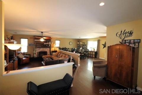 15949 Arena Dr, Ramona, CA 92065 photo 2
