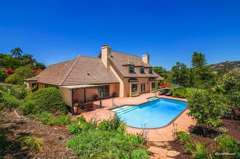 1850 Summit Hill Dr, Escondido, CA 92027 photo 1