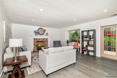 1850 Summit Hill Dr, Escondido, CA 92027 photo 10