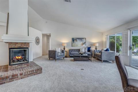 579 Edgewater, Oceanside, CA 92057 photo 5