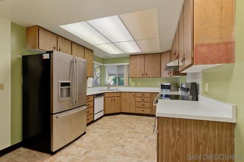 8035 Michelle Dr, La Mesa, CA 91942 photo 3