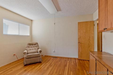 8035 Michelle Dr, La Mesa, CA 91942 photo 5