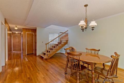 8035 Michelle Dr, La Mesa, CA 91942 photo 6