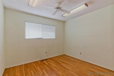 8035 Michelle Dr, La Mesa, CA 91942 photo 9