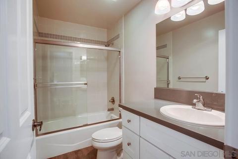 8545 Villa La Jolla Dr #E, La Jolla, CA 92037 photo 17