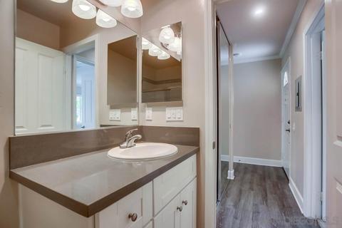 8545 Villa La Jolla Dr #E, La Jolla, CA 92037 photo 18
