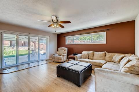4664 Dana Dr, La Mesa, CA 91942 photo 3