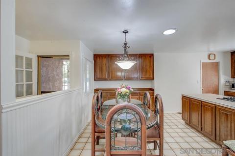 279 Cheryl Pl, Chula Vista, CA 91911 photo 5