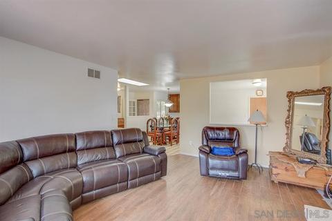 279 Cheryl Pl, Chula Vista, CA 91911 photo 4