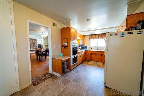 247 Comet Ln, El Cajon, CA 92019 photo 11