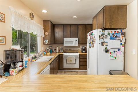 10933 Grand Fork Dr, Santee, CA 92071 photo 9