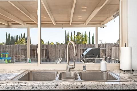 857 Montview Dr, Escondido, CA 92025 photo 9