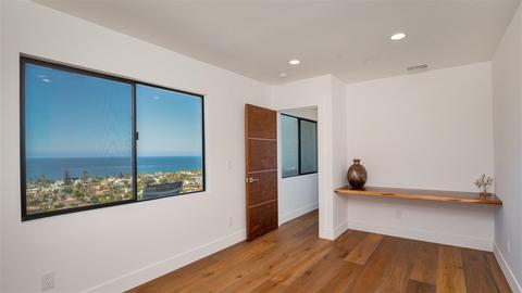 6554 Manana Pl, La Jolla, CA 92037 photo 18