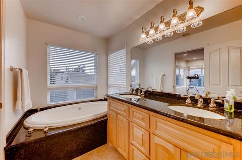 10717 Prince Ln, La Mesa, CA 91941 photo 11