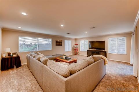10717 Prince Ln, La Mesa, CA 91941 photo 8