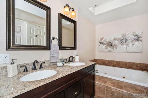 8724 Summercrest Ln, Santee, CA 92071 photo 16