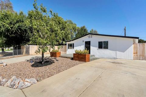 407 W 7th Ave, Escondido, CA 92025 photo 2