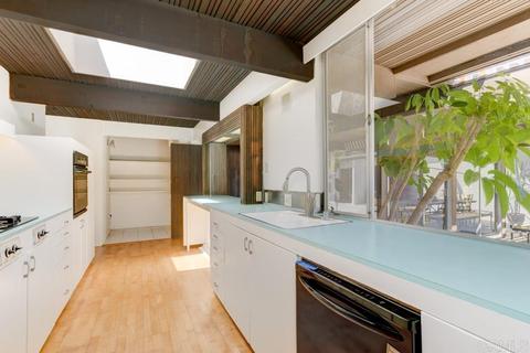 6632 Avenida Manana, La Jolla, CA 92037 photo 15