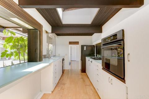 6632 Avenida Manana, La Jolla, CA 92037 photo 14