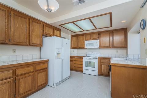 5093 Siros, Oceanside, CA 92056 photo 8