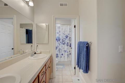 6877 Mimosa Dr, Carlsbad, CA 92011 photo 19