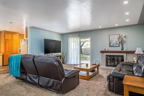 10935 Nicosia Ln, Lakeside, CA 92040 photo 8
