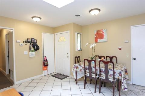 710 Rena Dr, Oceanside, CA 92057 photo 3