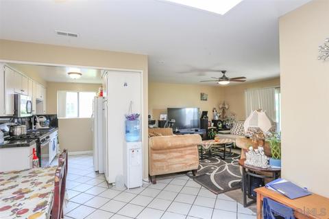 710 Rena Dr, Oceanside, CA 92057 photo 2