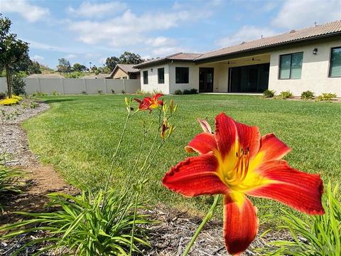 109 Saddlebrook Way, El Cajon, CA 92019 photo 2