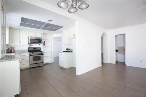 2124 Stonecreek Pl, Chula Vista, CA 91913 photo 9