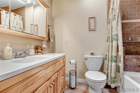 1014 La Solana Dr, Fallbrook, CA 92028 photo 9