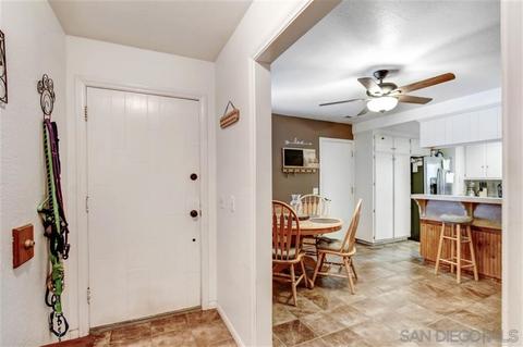 1014 La Solana Dr, Fallbrook, CA 92028 photo 5