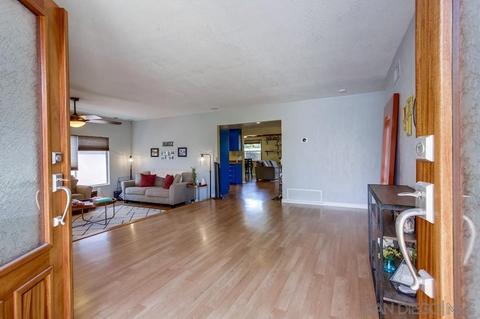9246 Allano Way, Santee, CA 92071 photo 3