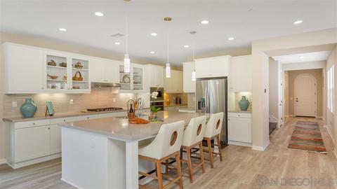 21766 Amble Dr, Escondido, CA 92029 photo 2