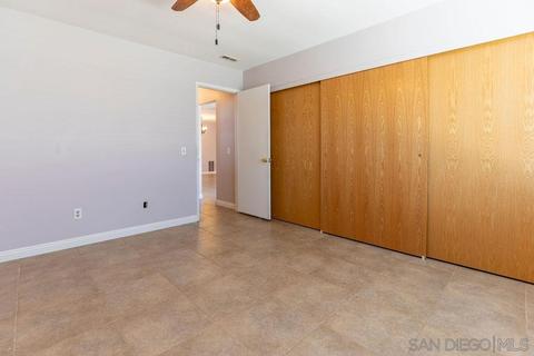 4729 Sunny Hills Rd, Oceanside, CA 92056 photo 16