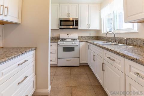 4729 Sunny Hills Rd, Oceanside, CA 92056 photo 5